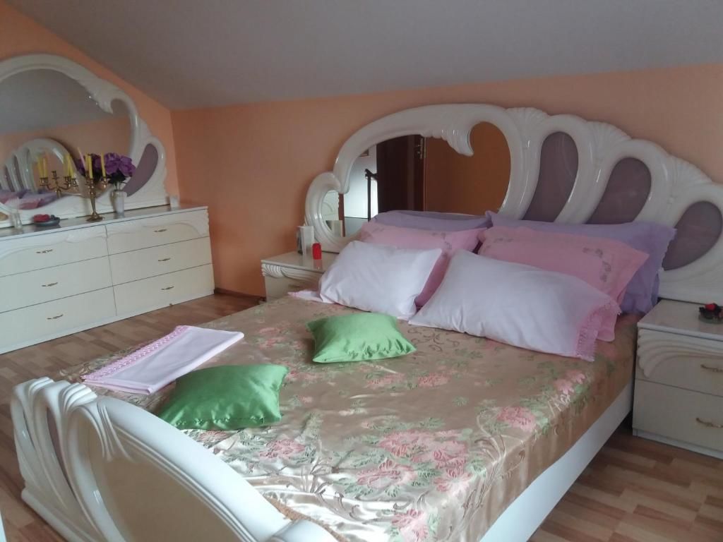 Виллы Casa Irina Пьятра-Нямц-144